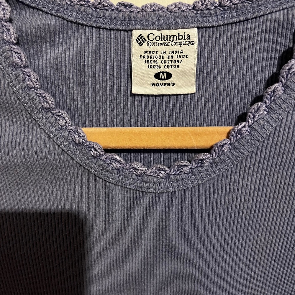 Columbia Women’s Lavender Crewneck Top